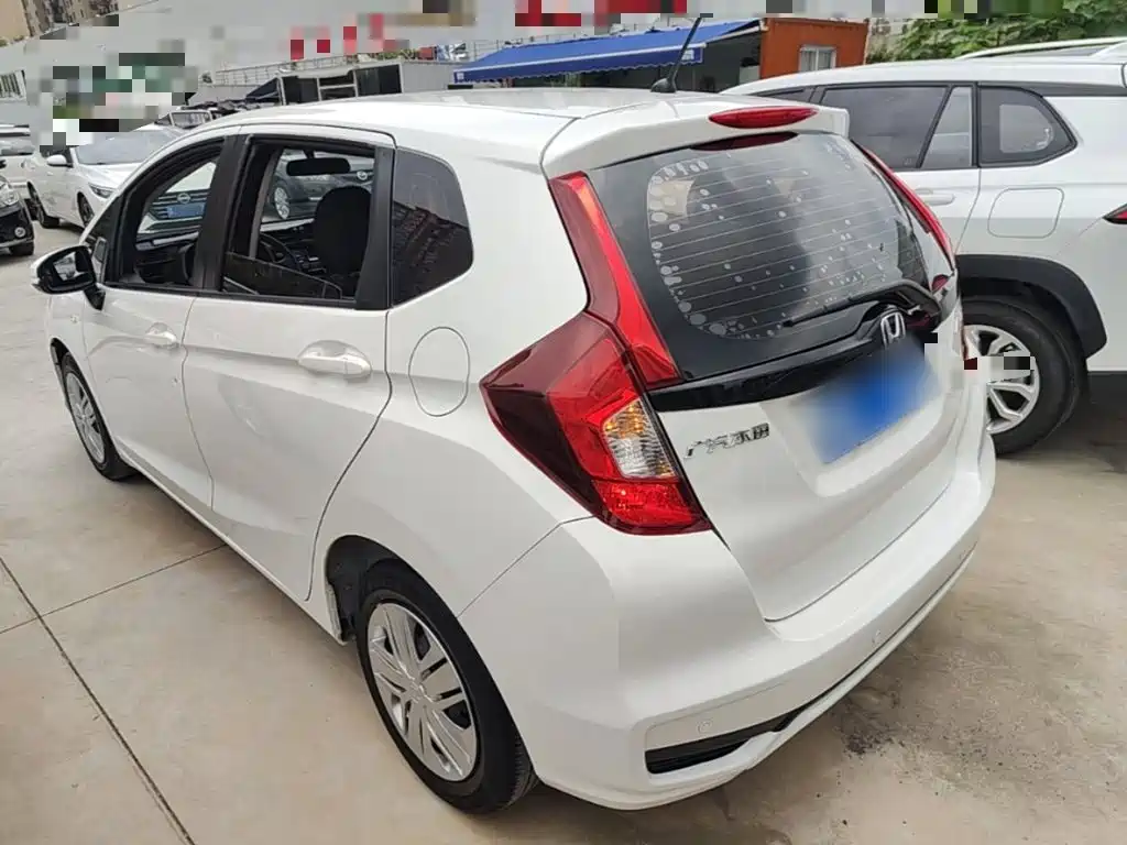 Fit 1.5 L CVT Comfort
