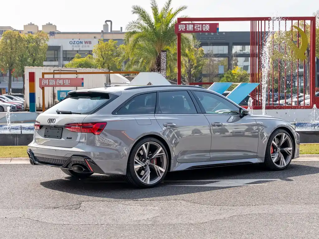 Audi RS 6 RS 6 4.0 T Avant