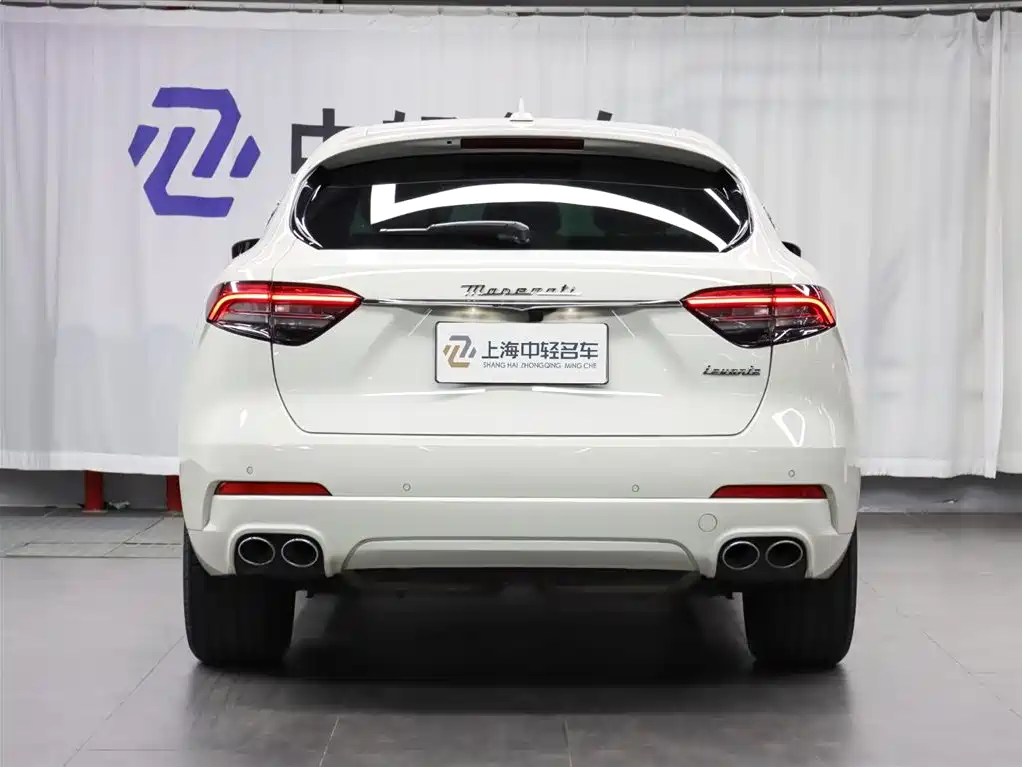 Levante 2.0 T GT Sharp Edge