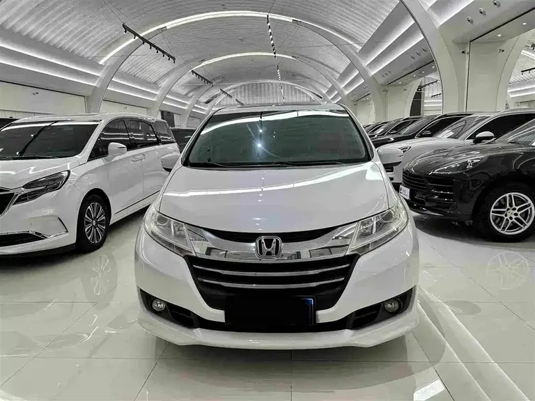 Honda Odyssey 2.4 L Luxury