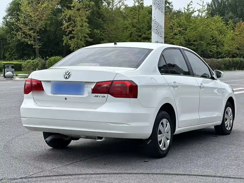 Jetta 1.4 L Manual Fashion
