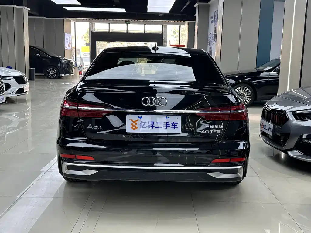 Audi A6 L Facelift 40 TFSI Luxury Dynamic