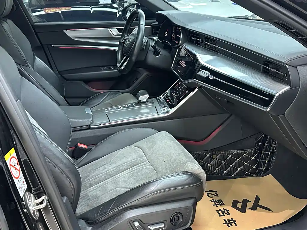 Audi A6 L Facelift 40 TFSI Luxury Dynamic
