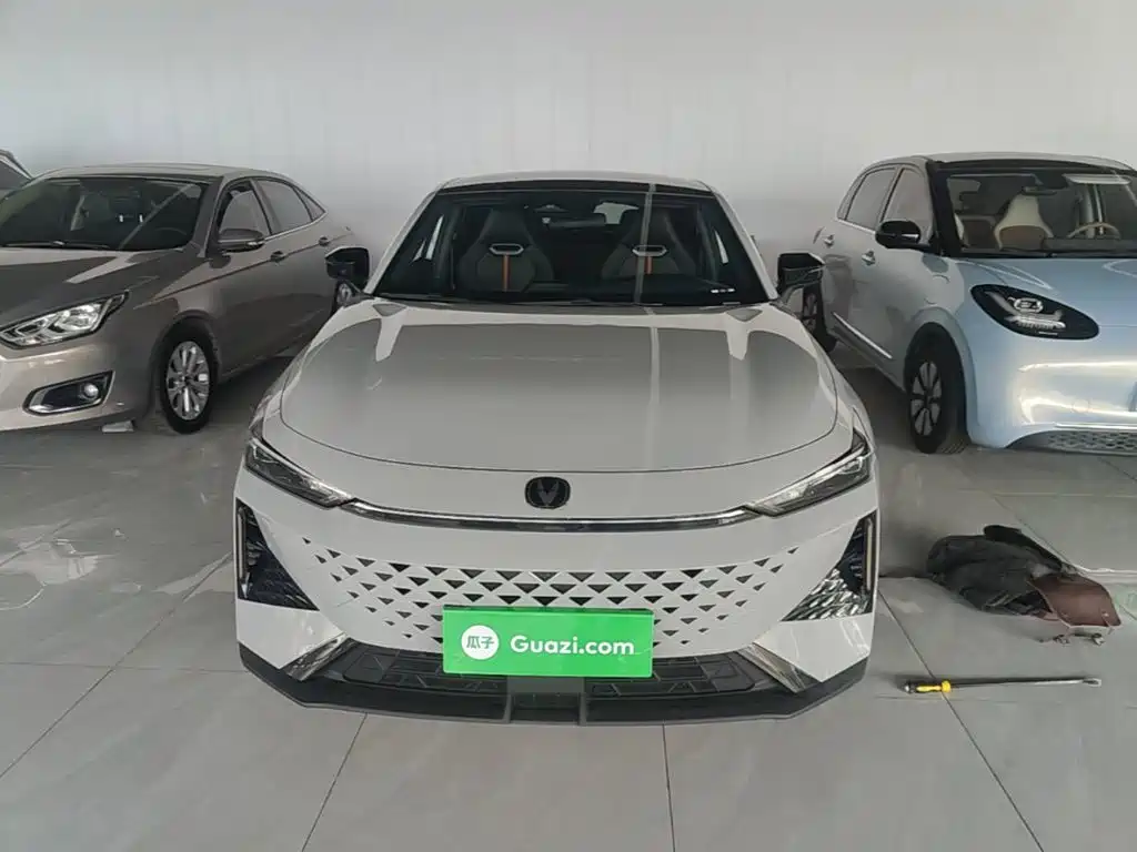 Changan UNI-V 1.5 T Distinguished