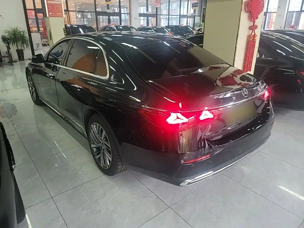 Mercedes-Benz E-Class Facelift E 300 L Fashion