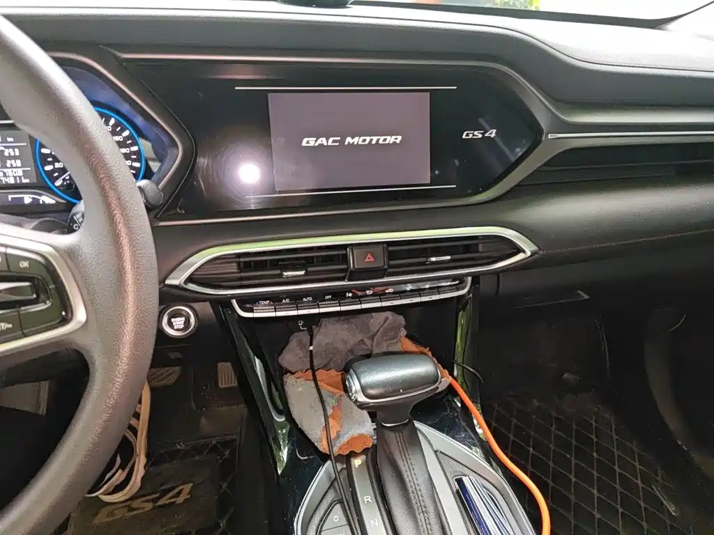 GAC Trumpchi GS4 270 T Auto Elite Tech