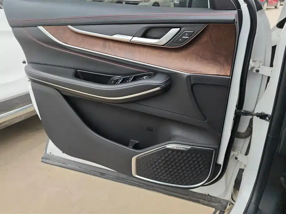 Exeed Zhuifeng Ride the Wave 1.5 T CVT Stellar
