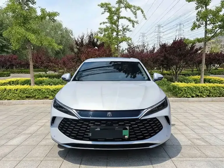BYD Qin L DM-i 120 KM Leading