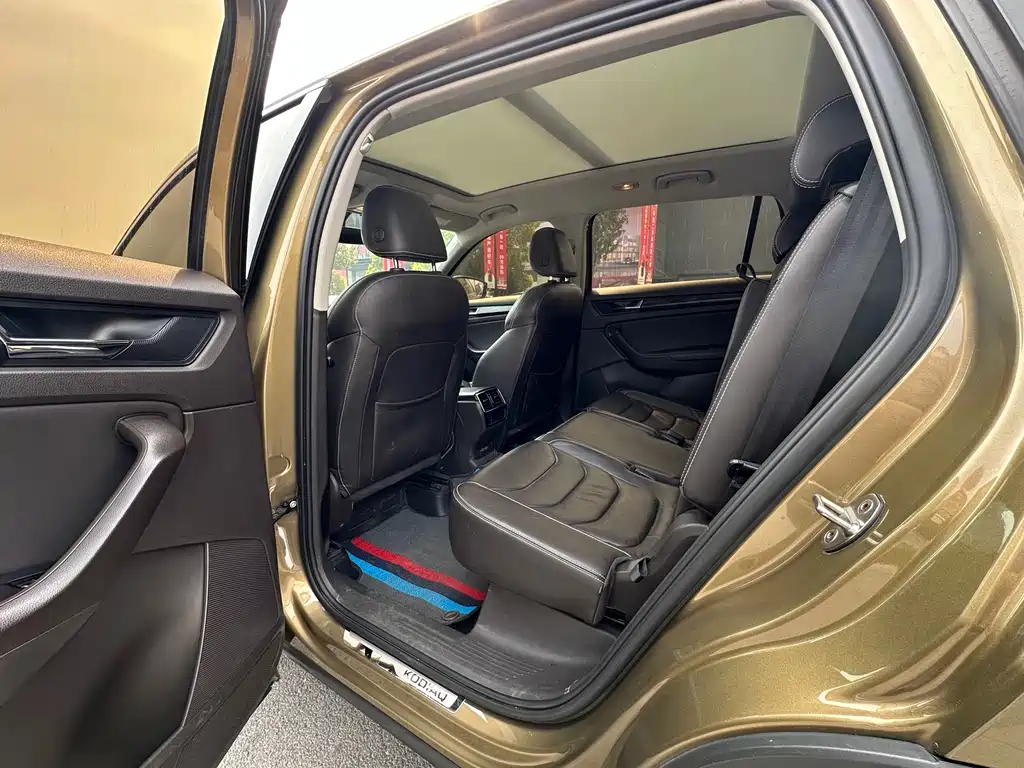 Kodiaq Facelift TSI330 7-seat 2 WD Luxury Enjoyment CN-V