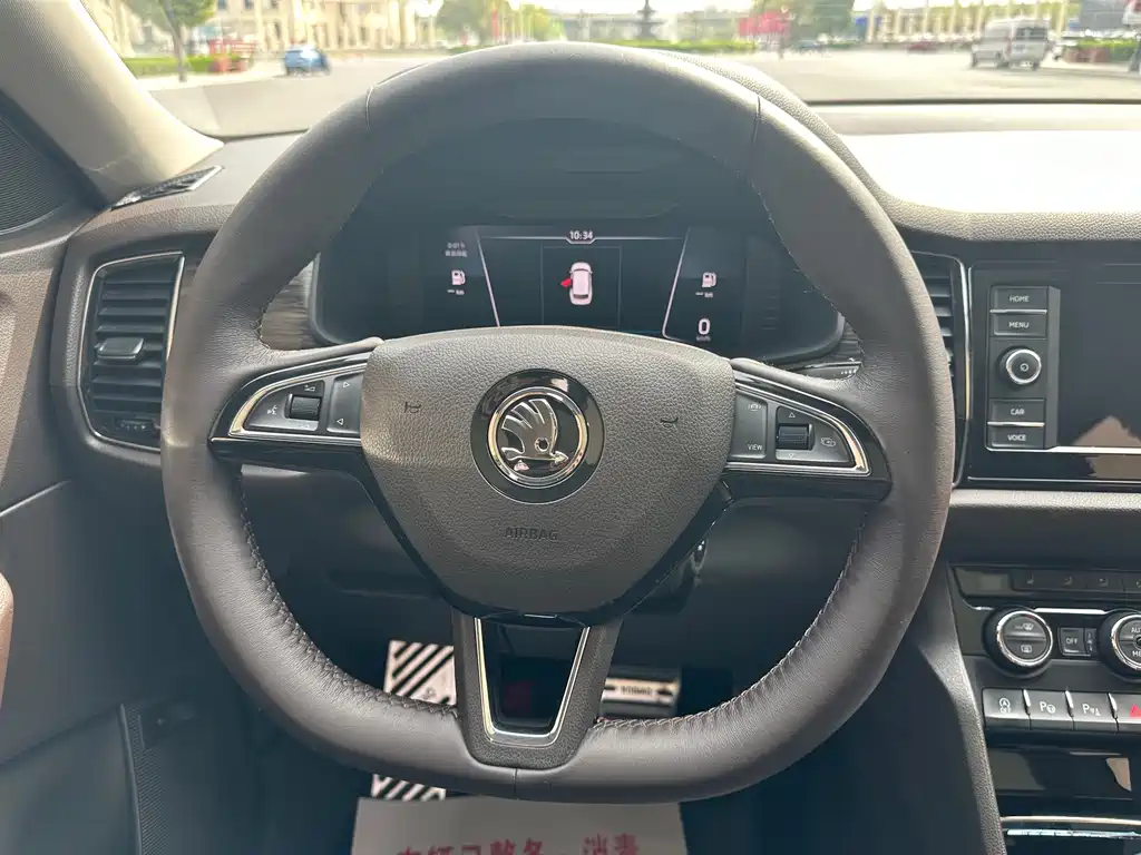 Kodiaq Facelift TSI330 7-seat 2 WD Luxury Enjoyment CN-V