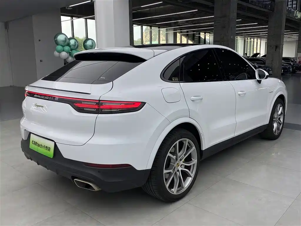 Cayenne NEV Cayenne E-Hybrid Coupé 2.0 T