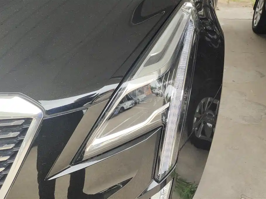 Cadillac XT5 28 T Luxury