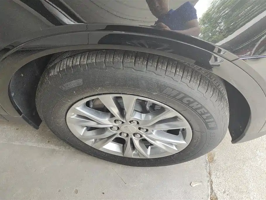 Cadillac XT5 28 T Luxury