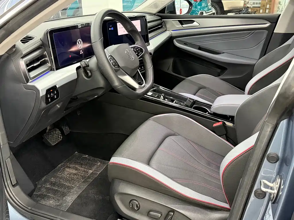 Lamando Lamando L 280 TSI DSG Spicy Cool