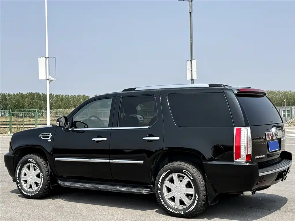 Escalade 6.2 AWD