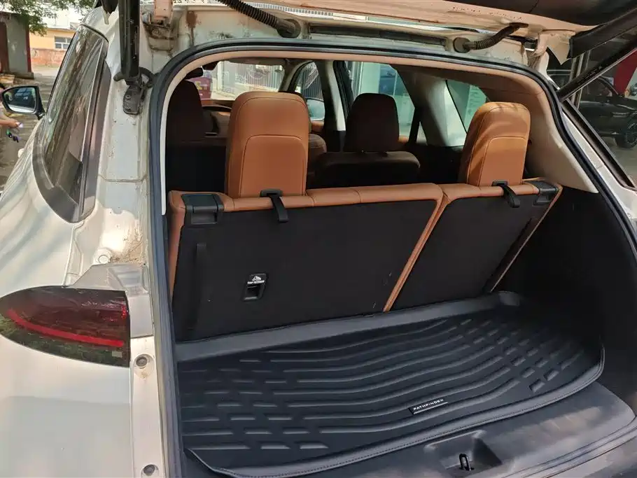 Tanlu 380 VC-TURBO 4 WD Smart Supreme 6-seat