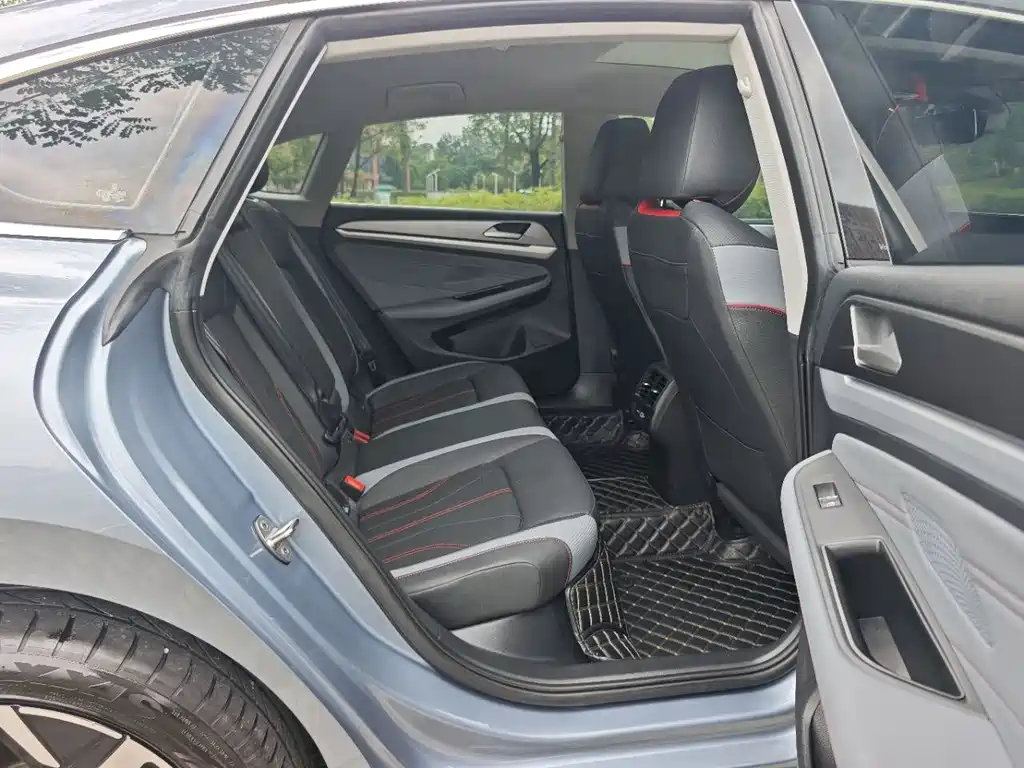 Lamando Lamando L 280 TSI DSG Spicy Cool