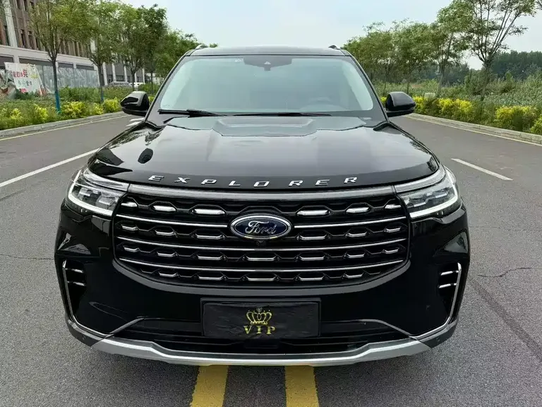 Ford Explorer EcoBoost 285 4 WD Titanium 7-seat