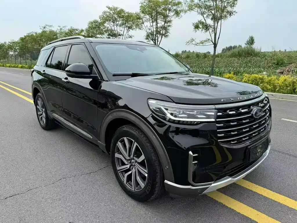 Explorer EcoBoost 285 4 WD Titanium 7-seat