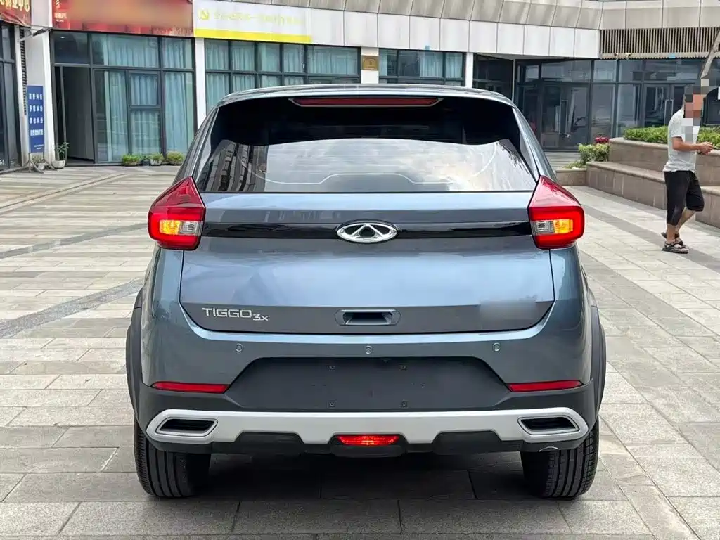 Tiggo 3 x 1.5 L CVT Outstanding