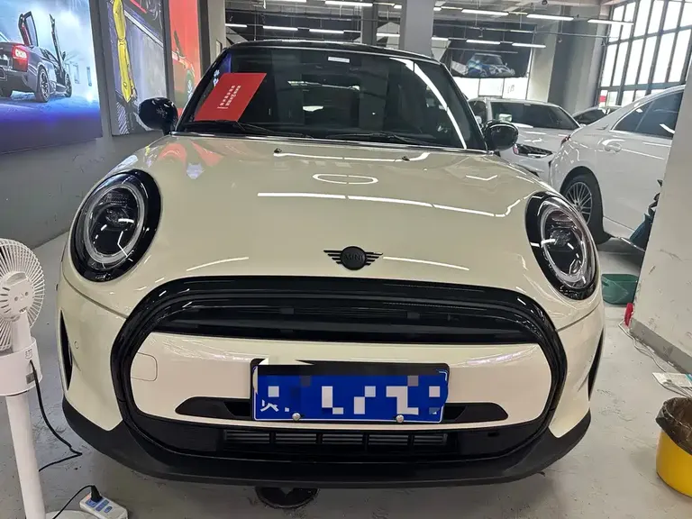 MINI 1.5 T COOPER Artist