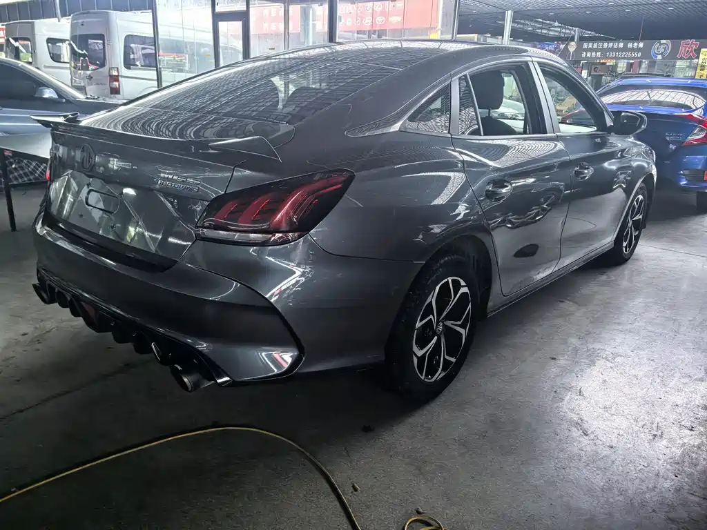 MG5 Facelift 180 DVVT CVT Youth Luxury