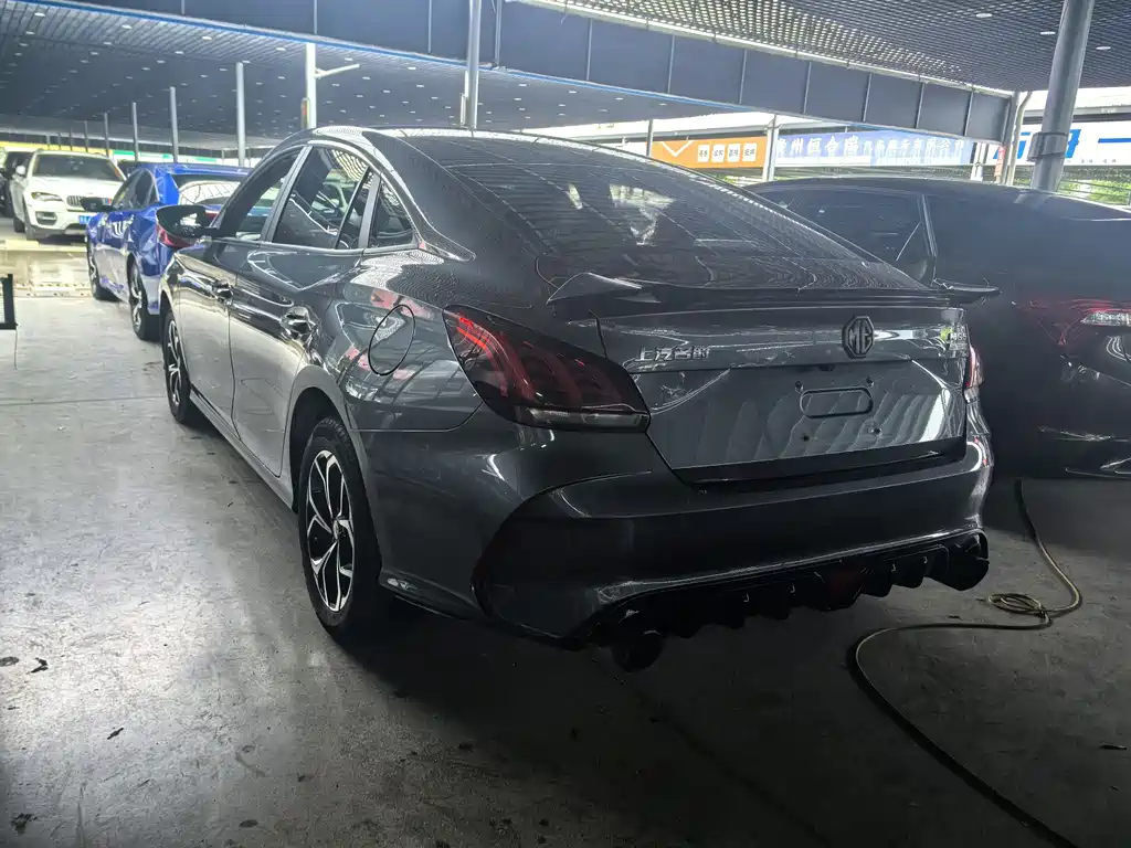 MG5 Facelift 180 DVVT CVT Youth Luxury