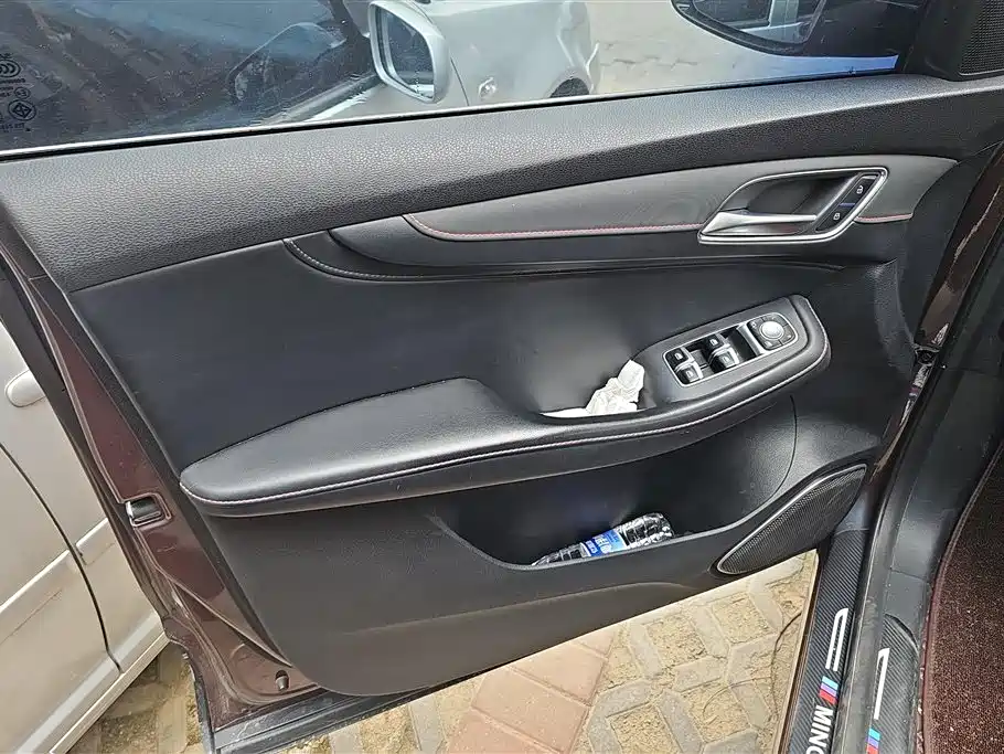 MG Linghang MG领航 2021款 300 TGI 自动两驱燃动豪华版