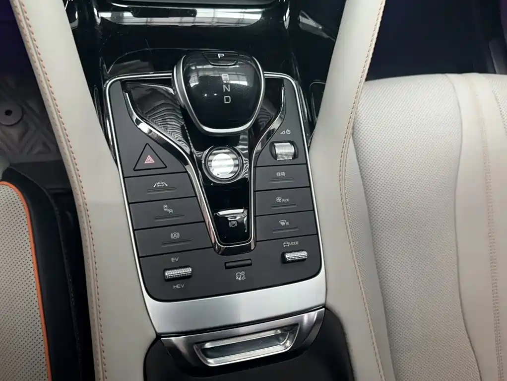 Song PLUS NEV DM-i 110 KM Flagship PLUS