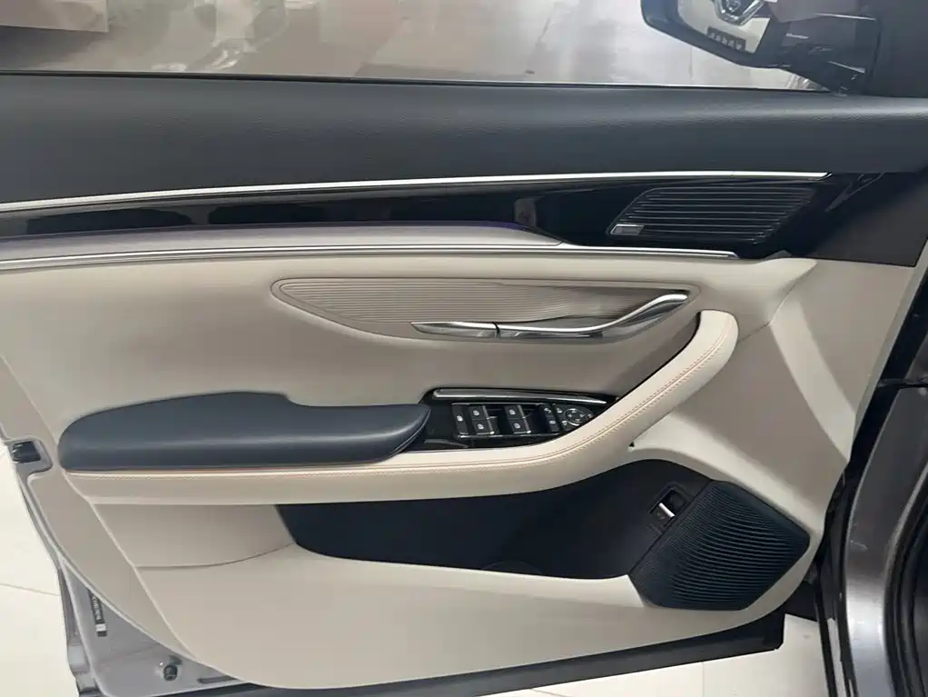 Song PLUS NEV DM-i 110 KM Flagship PLUS