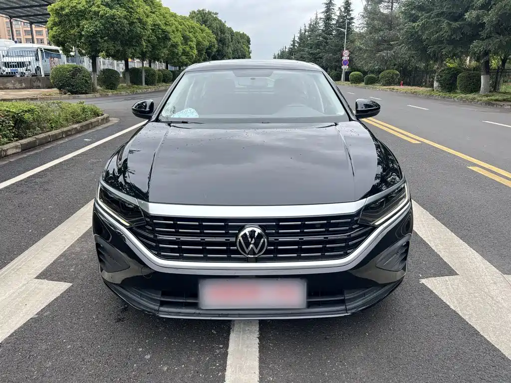 Passat Outstanding 280 TSI Business