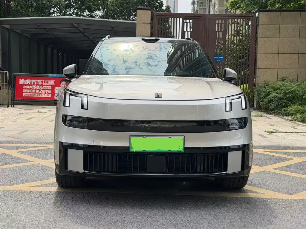 Lynk & Co 900 领克900 2025款 2.0 T 探索版 6座