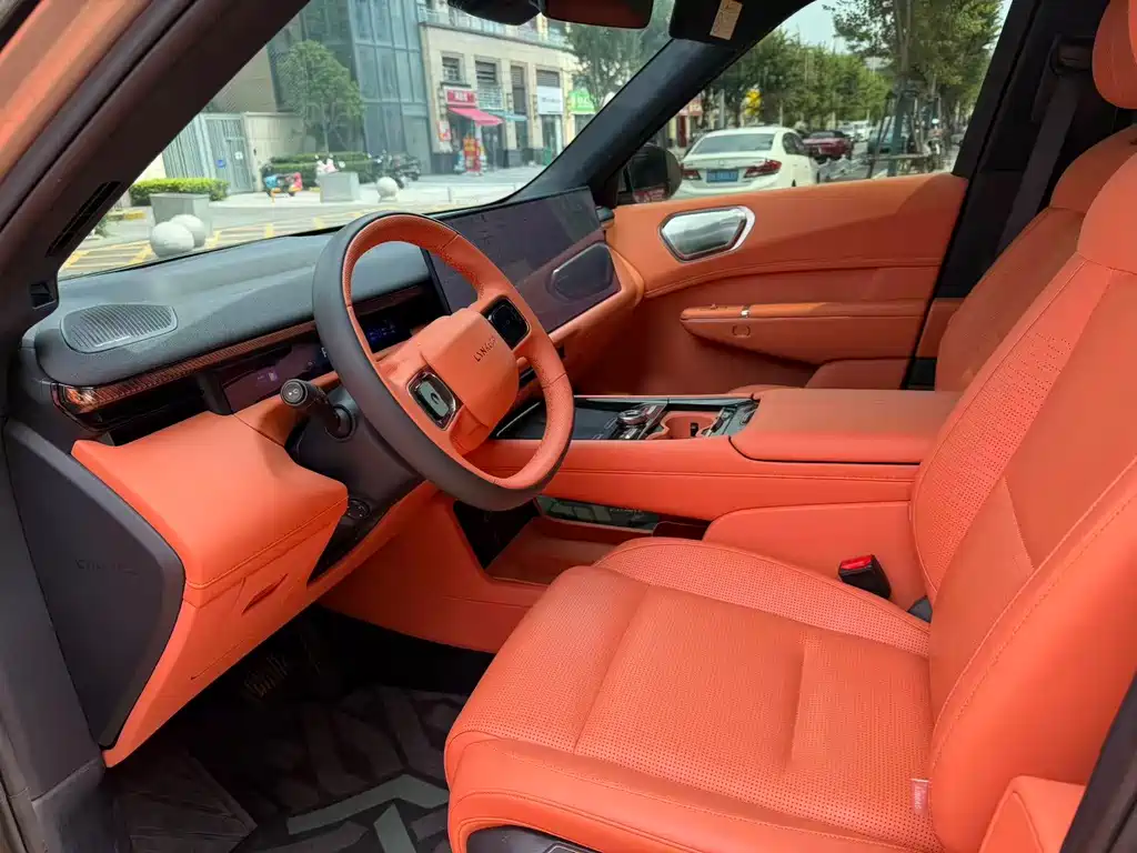 Lynk & Co 900 领克900 2025款 2.0 T 探索版 6座