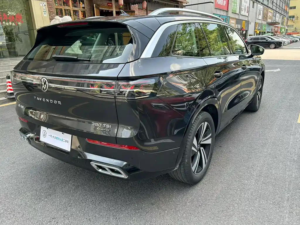 Tavendor 380 TSI 4 WD R-Line Cruise