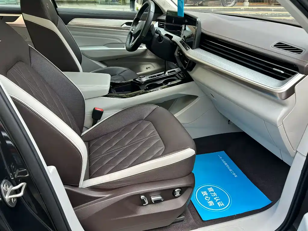 Tavendor 380 TSI 4 WD R-Line Cruise