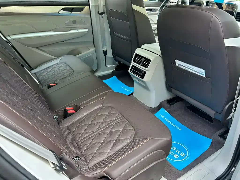 Tavendor 380 TSI 4 WD R-Line Cruise
