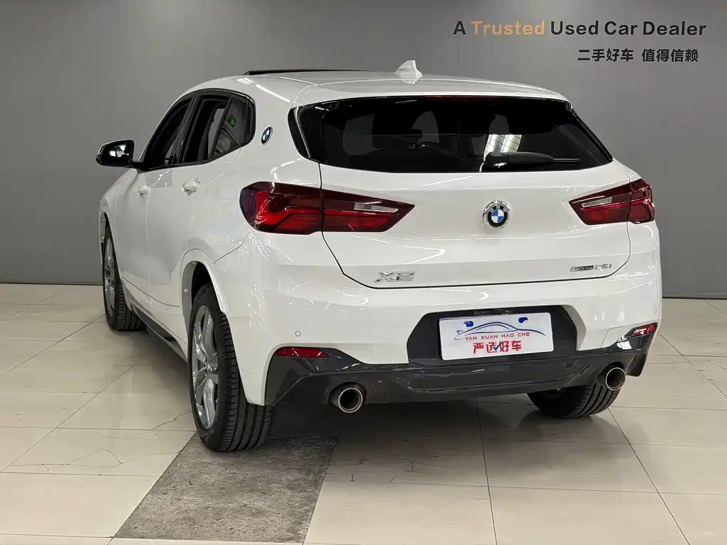 BMW X2 sDrive25 i Leading M Sport Package