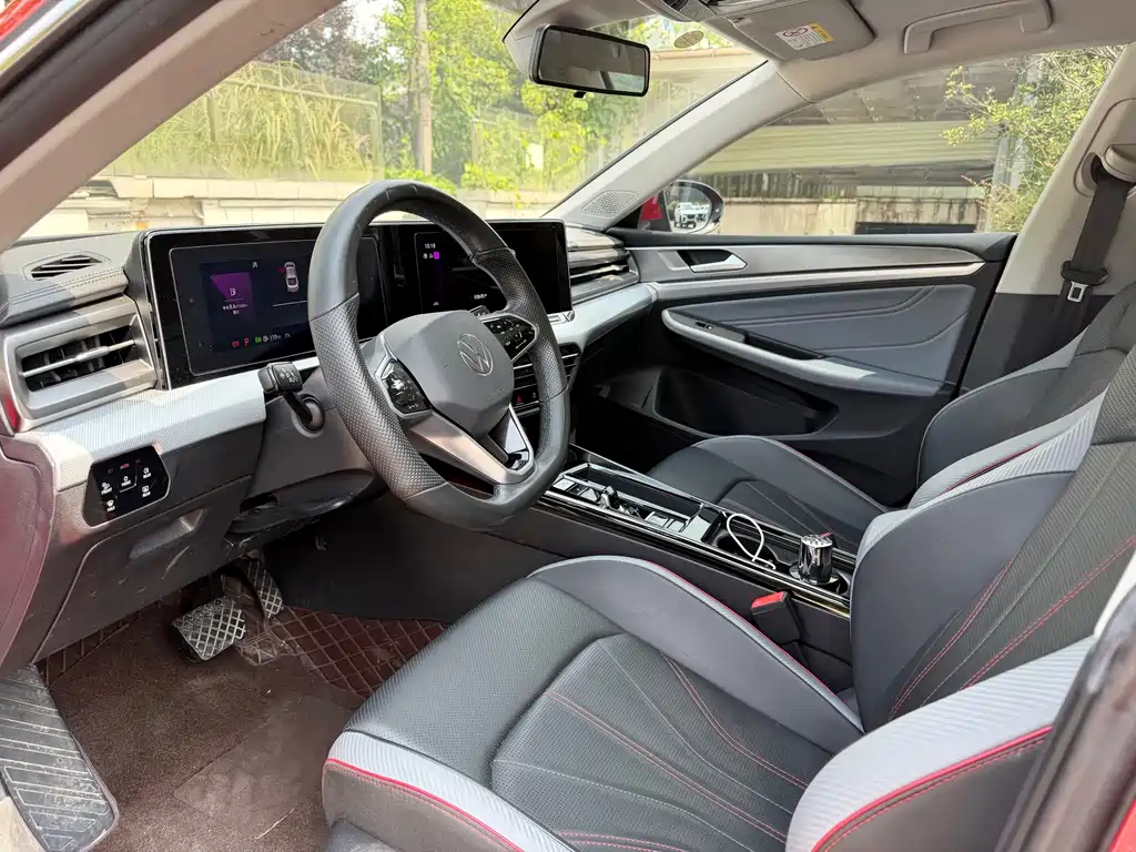 Lamando Lamando L 280 TSI DSG Spicy Cool