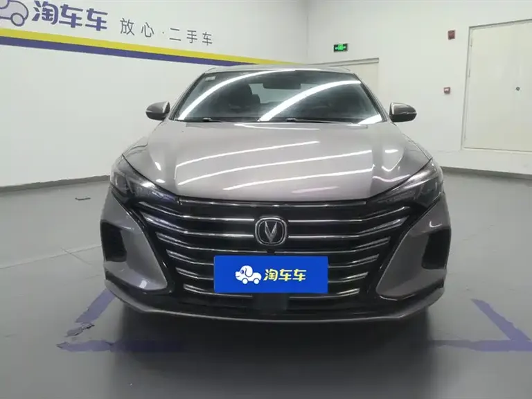 Changan Eado PLUS Million 1.6 L GDI CVT Luxury