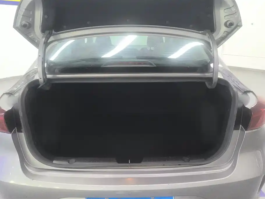 Eado PLUS Million 1.6 L GDI CVT Luxury