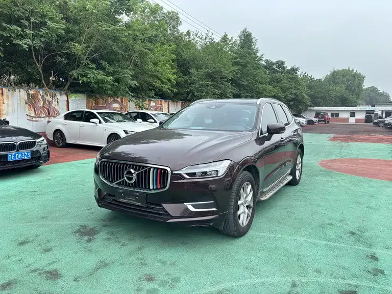 Volvo XC60 T5 4 WD Smart Ease Luxury
