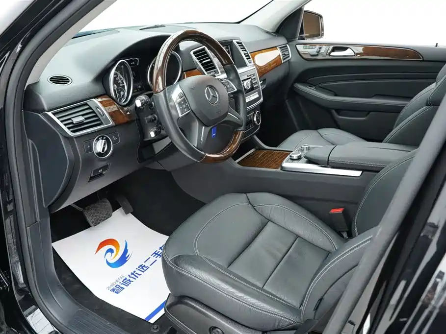 Mercedes-Benz M-Class ML 400 4 MATIC Luxury