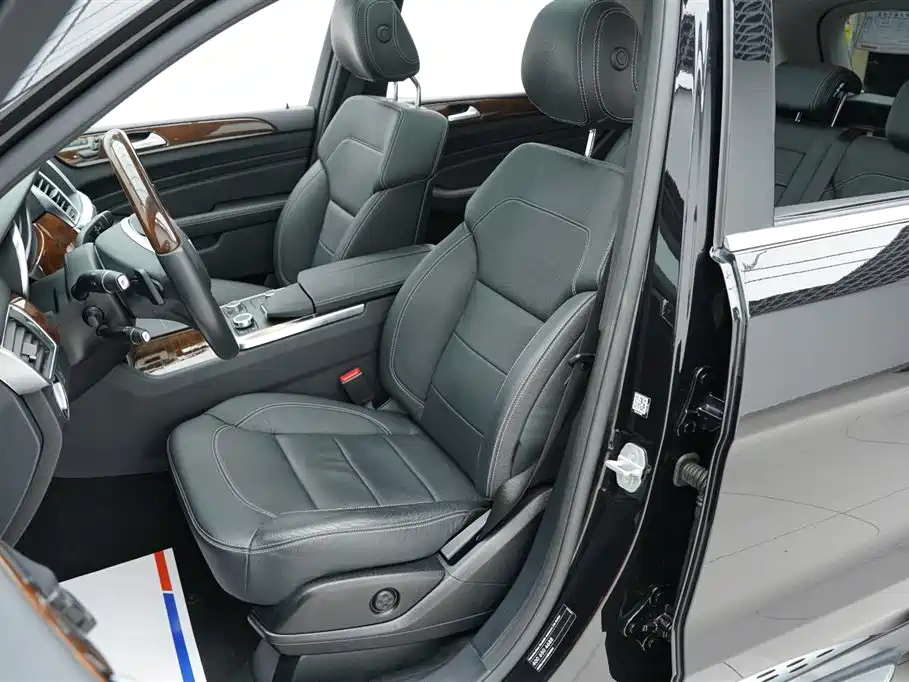 Mercedes-Benz M-Class ML 400 4 MATIC Luxury
