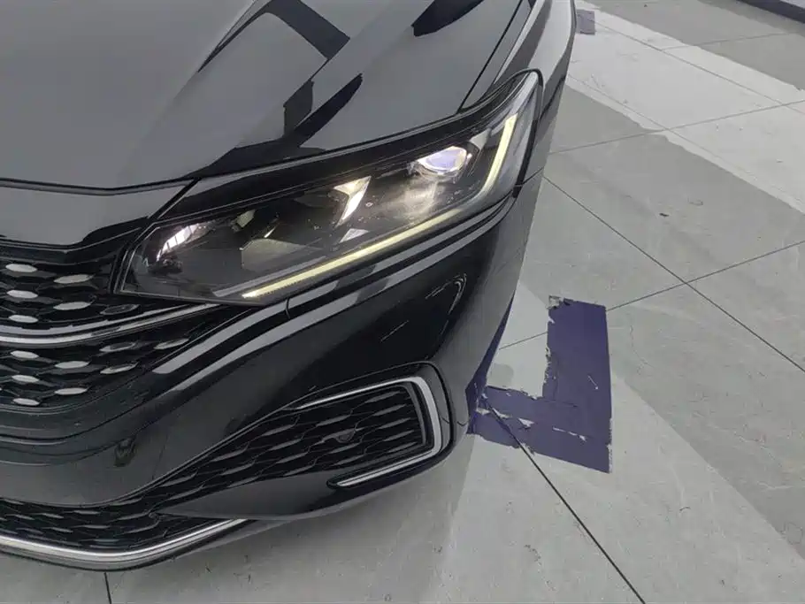 Passat Facelift 330 TSI Starry Sky Elite