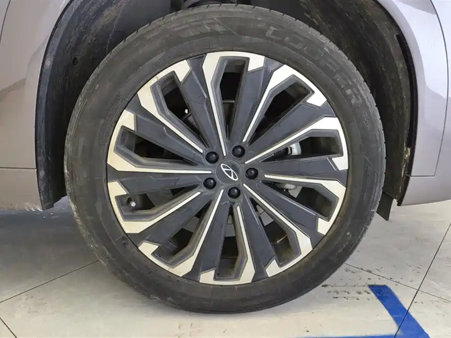 Tiggo 9 2.0 T DCT 2 WD Luxury 5-seat