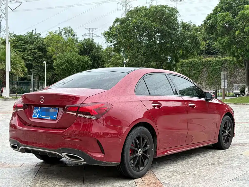 Mercedes-Benz A-Class A 200 L Sport Sedan Dynamic