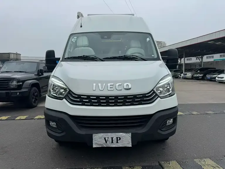 IVECO Daily 依维柯欧胜 2021款 3.0 T 自动B型房车专业底盘长轴高顶