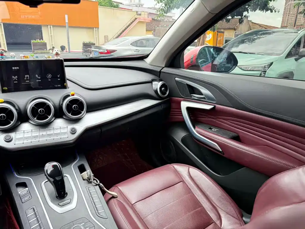 WEY VV7 Upgraded 2.0 T Flagship CN-V