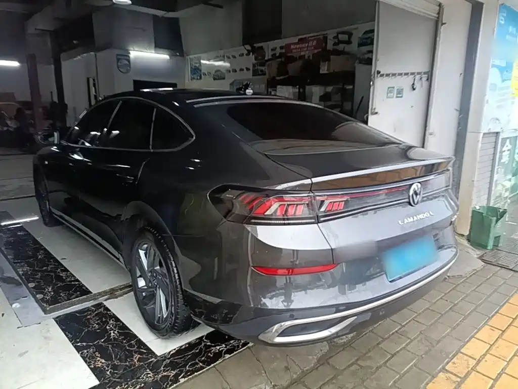 Lamando Lamando L 280 TSI DSG Dazzle Hot