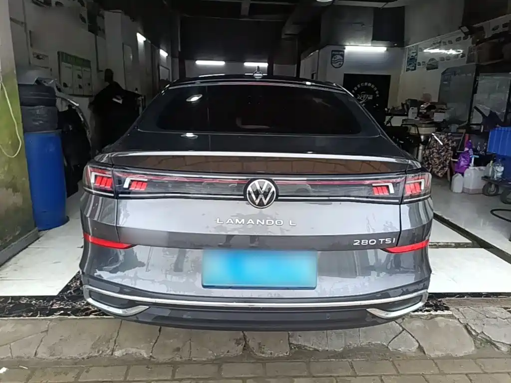 Lamando Lamando L 280 TSI DSG Dazzle Hot